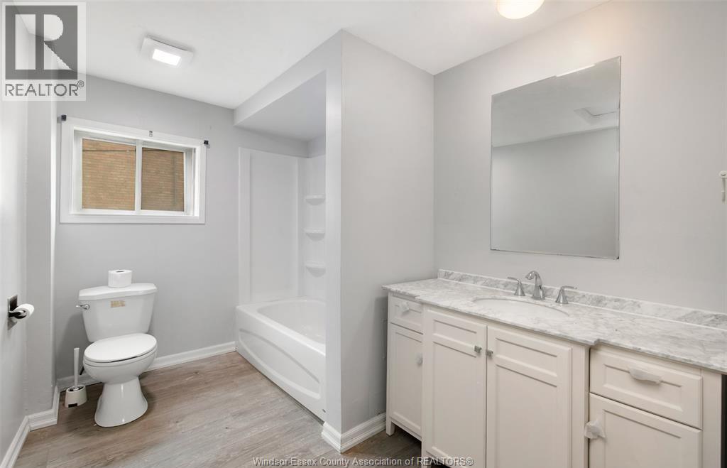 736 UNIVERSITY East Unit# 1, Windsor, Ontario, N9A2Z7 — Photo 8