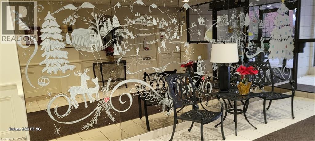 36 HAYHURST Road Unit# 334, Brantford, Ontario, N3R6Y9 — Photo 5