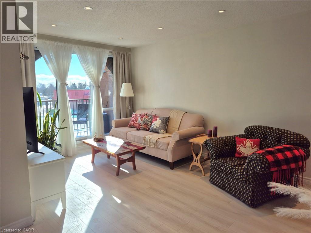 36 HAYHURST Road Unit# 334, Brantford, Ontario, N3R6Y9 — Photo 6