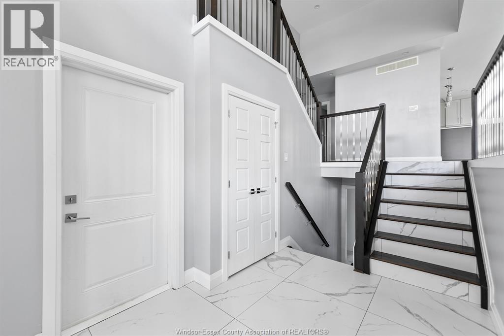 1114 CHATEAU, Windsor, Ontario, N8R0A6 — Photo 3