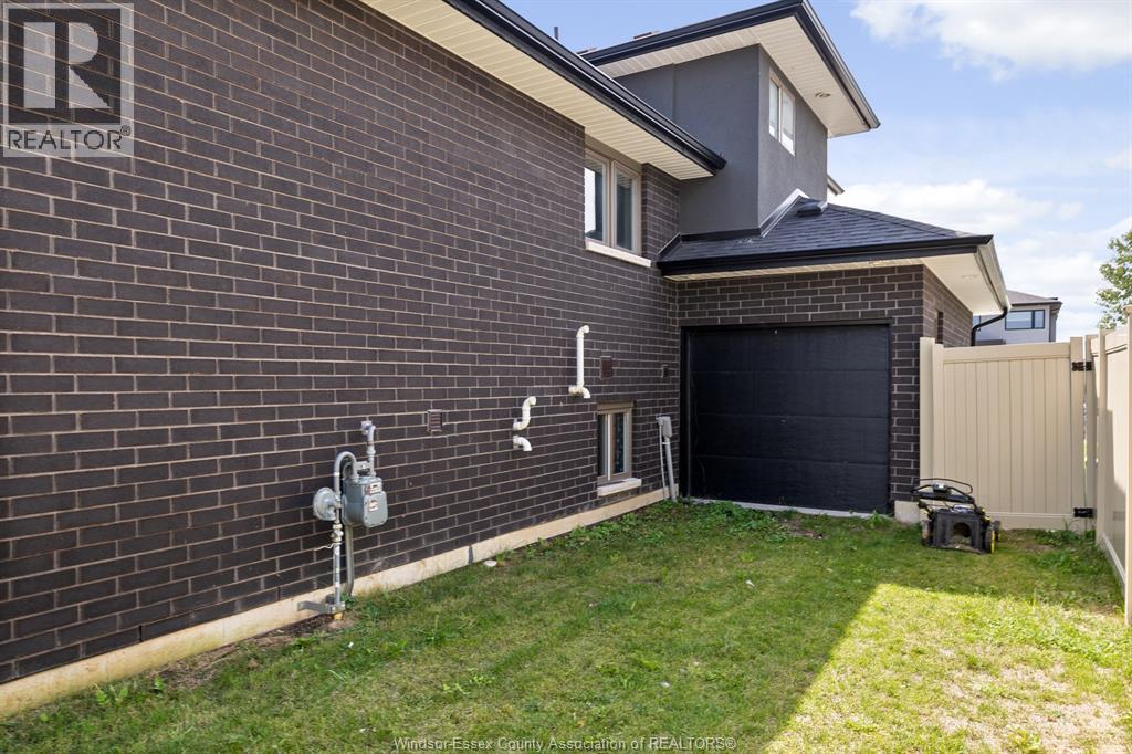 1114 CHATEAU, Windsor, Ontario, N8R0A6 — Photo 35