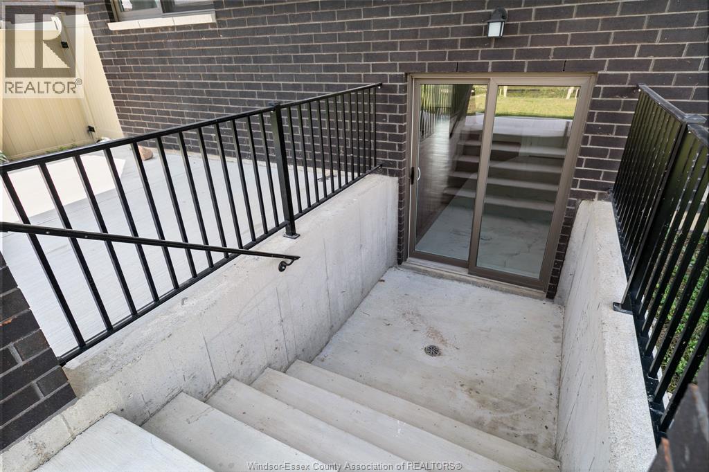 1114 CHATEAU, Windsor, Ontario, N8R0A6 — Photo 36