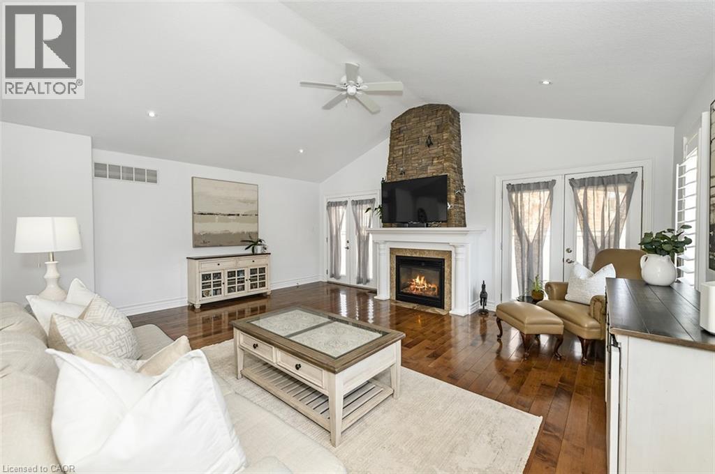 27 CARVER Drive, Binbrook, Ontario, L0R1C0 — Photo 14