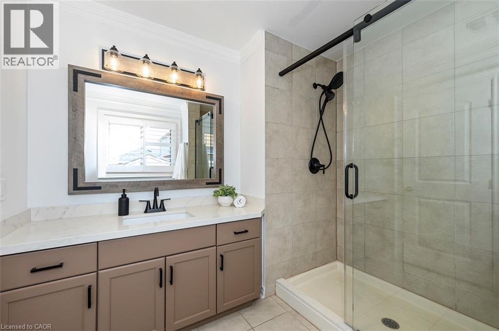 27 CARVER Drive, Binbrook, Ontario, L0R1C0 — Photo 20