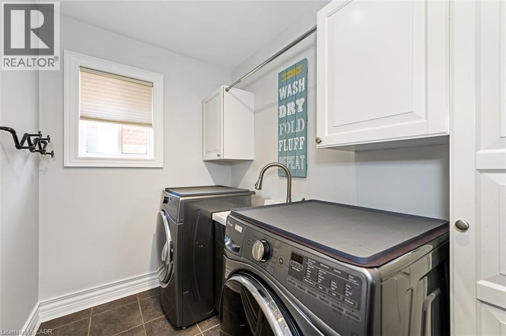 27 CARVER Drive, Binbrook, Ontario, L0R1C0 — Photo 24