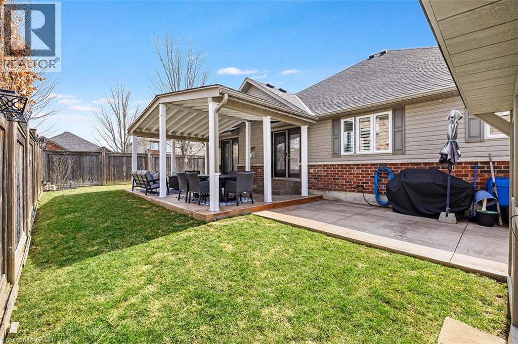 27 CARVER Drive, Binbrook, Ontario, L0R1C0 — Photo 37