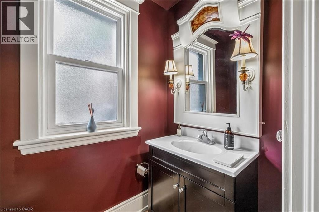40 STANLEY Avenue, Hamilton, Ontario, L8P2L1 — Photo 15