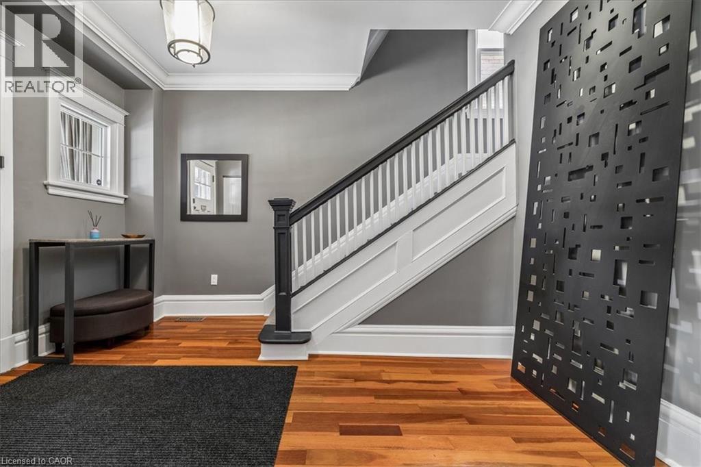 40 STANLEY Avenue, Hamilton, Ontario, L8P2L1 — Photo 6