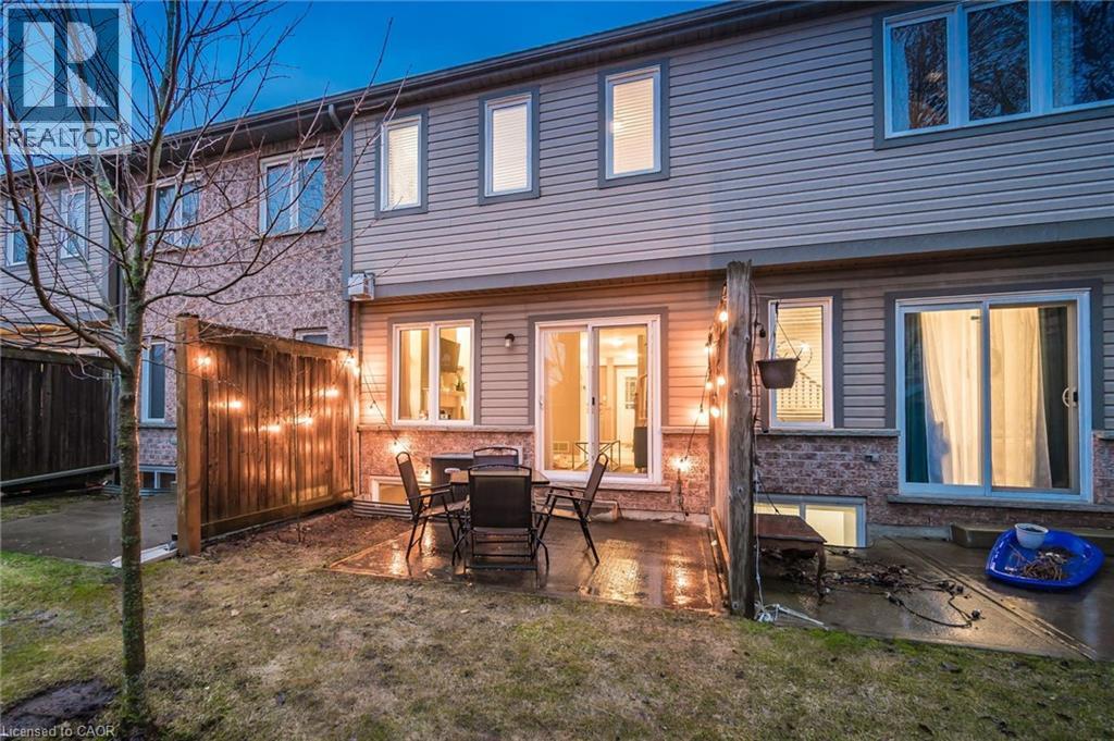 535 WINDFLOWER Crescent Unit# 54, Kitchener, Ontario, N2E4L7 — Photo 20