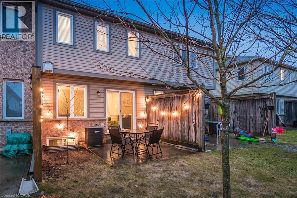 535 WINDFLOWER Crescent Unit# 54, Kitchener, Ontario, N2E4L7 — Photo 21