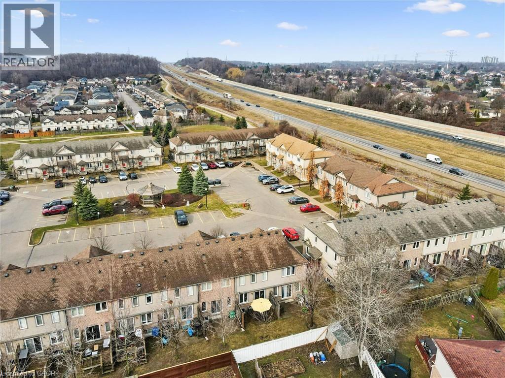535 WINDFLOWER Crescent Unit# 54, Kitchener, Ontario, N2E4L7 — Photo 25