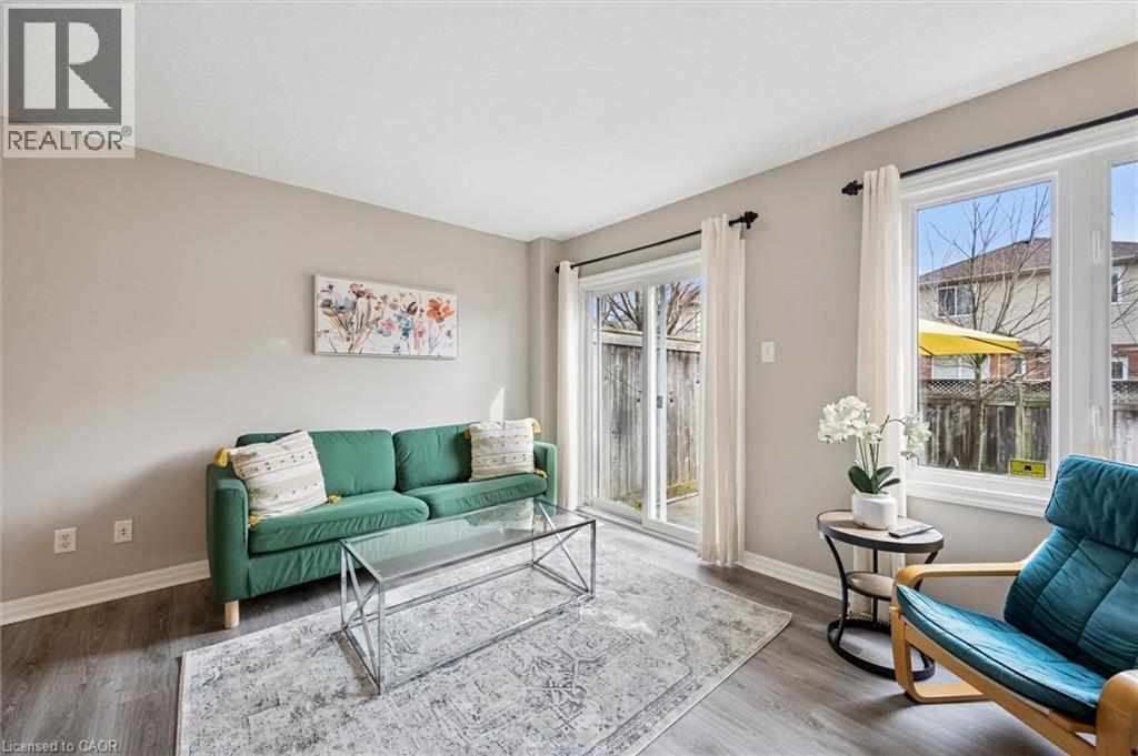 535 WINDFLOWER Crescent Unit# 54, Kitchener, Ontario, N2E4L7 — Photo 6