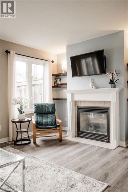 535 WINDFLOWER Crescent Unit# 54, Kitchener, Ontario, N2E4L7 — Photo 7