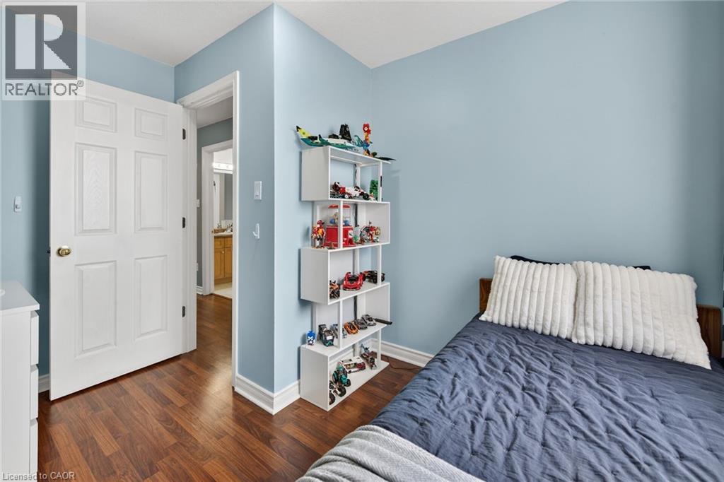 33 VOYAGER Pass, Binbrook, Ontario, L0R1C0 — Photo 27