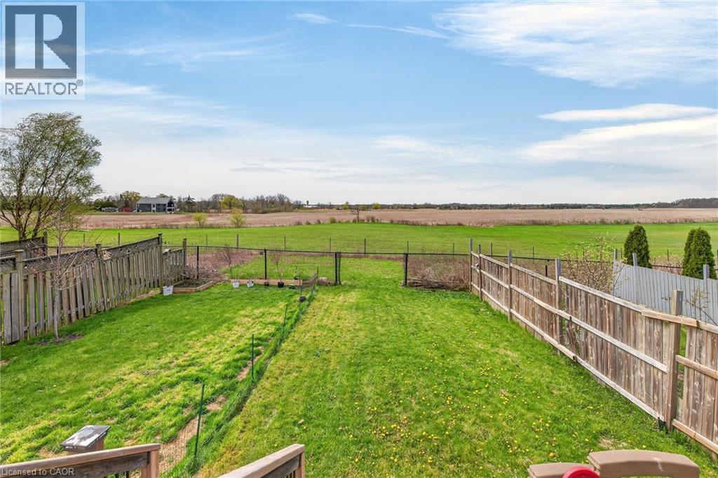 33 VOYAGER Pass, Binbrook, Ontario, L0R1C0 — Photo 33