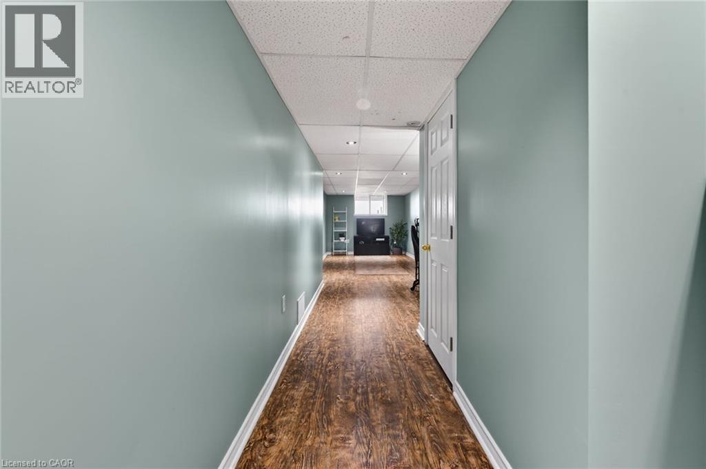 33 VOYAGER Pass, Binbrook, Ontario, L0R1C0 — Photo 37