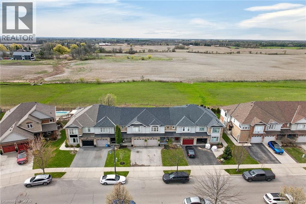 33 VOYAGER Pass, Binbrook, Ontario, L0R1C0 — Photo 41