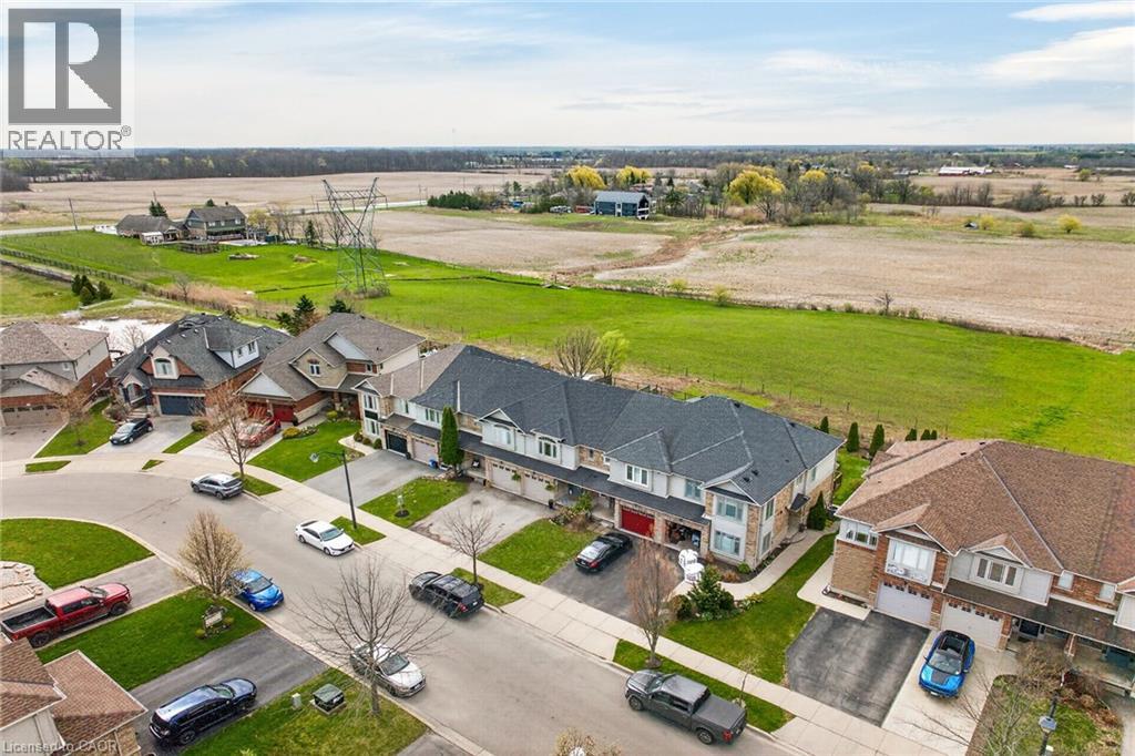 33 VOYAGER Pass, Binbrook, Ontario, L0R1C0 — Photo 43