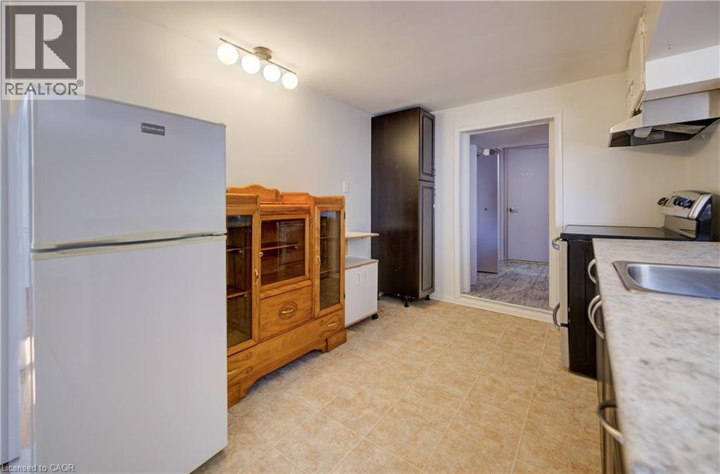 251 SHELDON Avenue N, Kitchener, Ontario, N2H3M9 — Photo 37