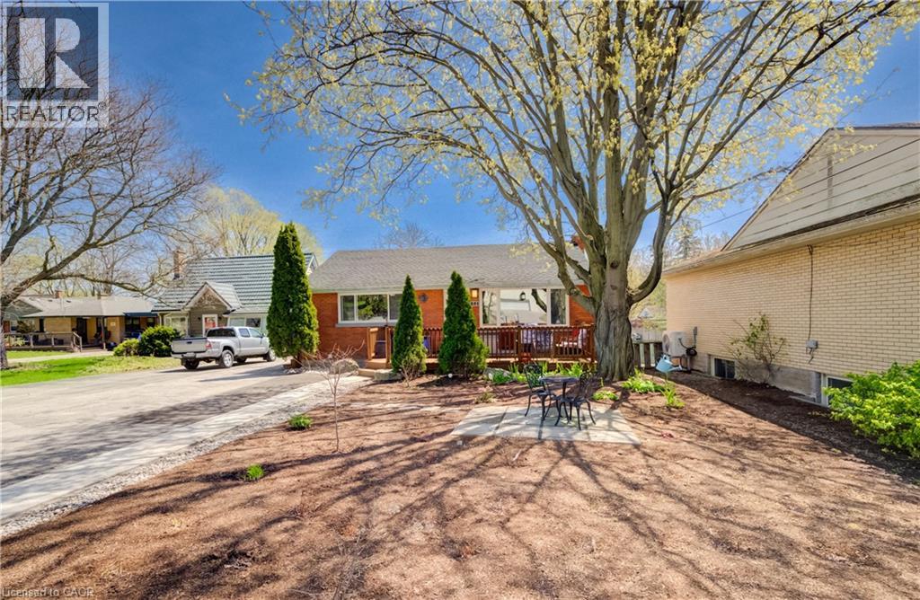 251 SHELDON Avenue N, Kitchener, Ontario, N2H3M9 — Photo 4
