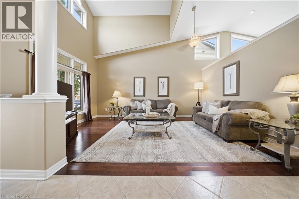 8684 MCGARRY Drive, Niagara Falls, Ontario, L2H3N7 — Photo 12