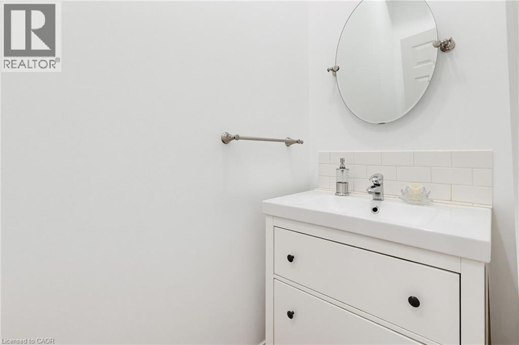 42 ERIE Avenue, Hamilton, Ontario, L8N2W6 — Photo 14