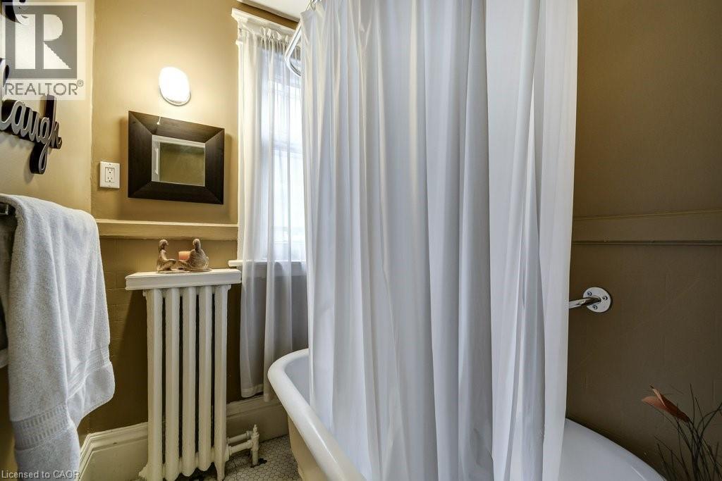 46 SHERMAN Avenue S, Hamilton, Ontario, L8M2P4 — Photo 30