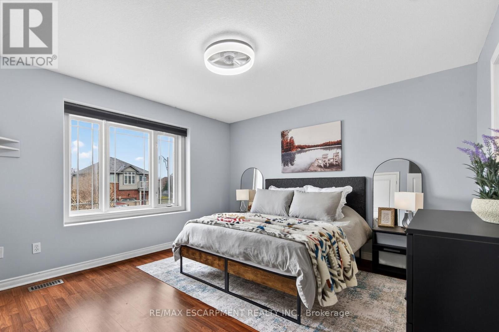 33 VOYAGER PASS, Hamilton (Binbrook), Ontario, L0R1C0 — Photo 21