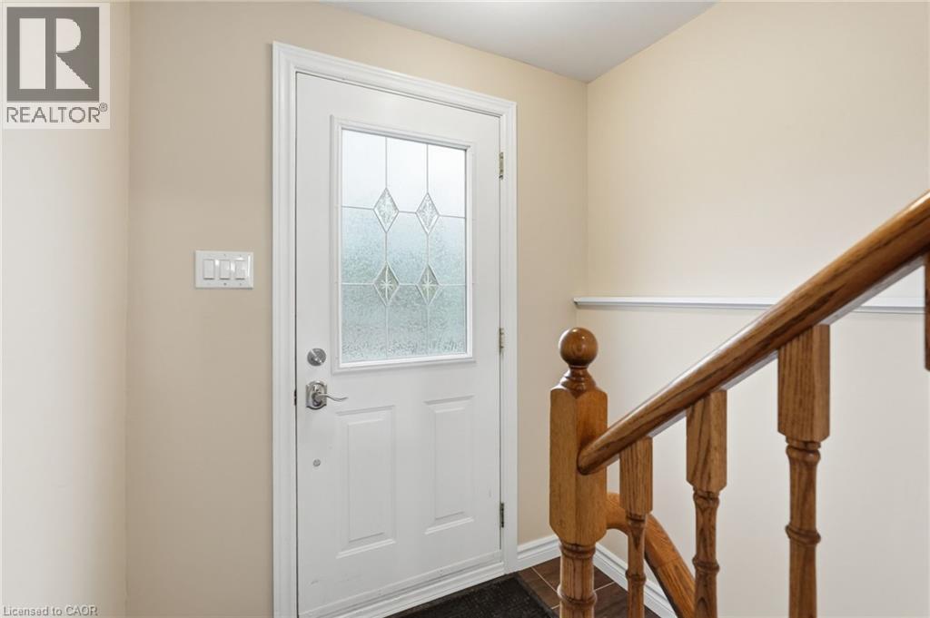 1538 WESTMINSTER Place, Burlington, Ontario, L7P2B5 — Photo 5