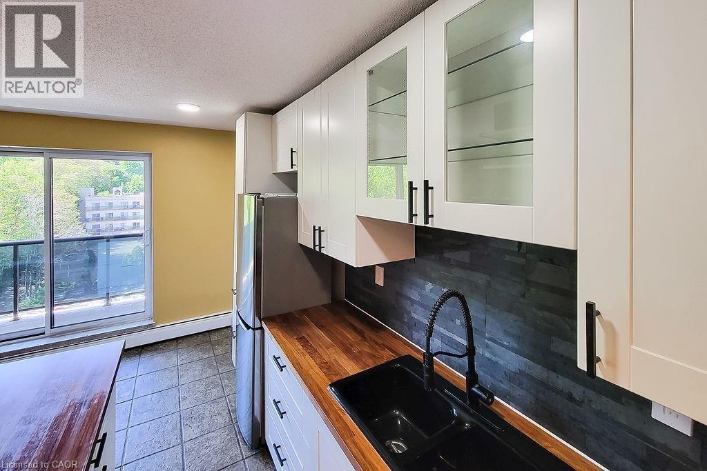 81 CHARLTON Avenue E Unit# 905, Hamilton, Ontario, L8N1Y7 — Photo 13