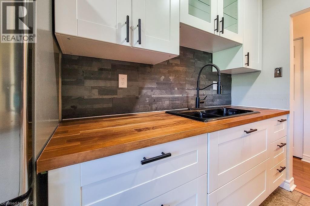 81 CHARLTON Avenue E Unit# 905, Hamilton, Ontario, L8N1Y7 — Photo 17