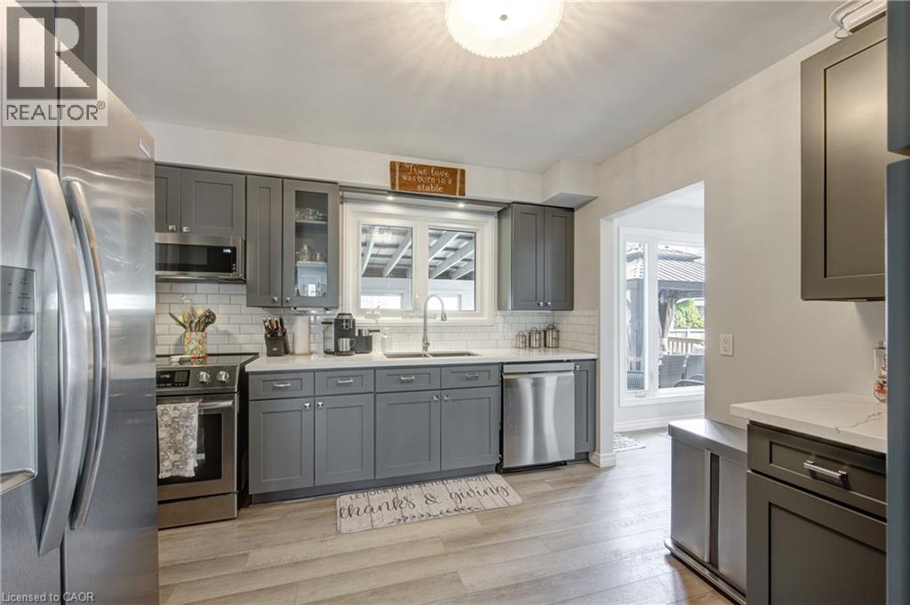 186 SHUH Avenue, Kitchener, Ontario, N2A1H6 — Photo 11