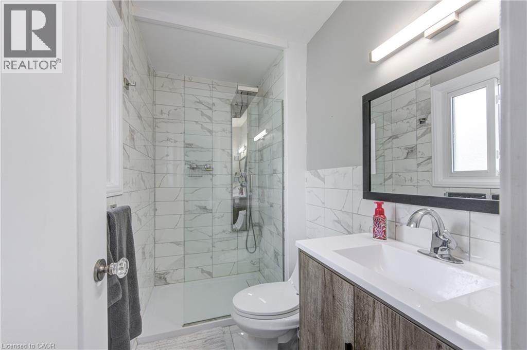 186 SHUH Avenue, Kitchener, Ontario, N2A1H6 — Photo 23