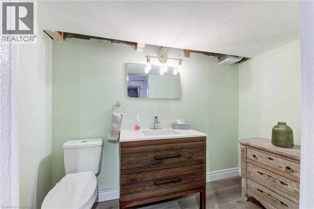 186 SHUH Avenue, Kitchener, Ontario, N2A1H6 — Photo 36