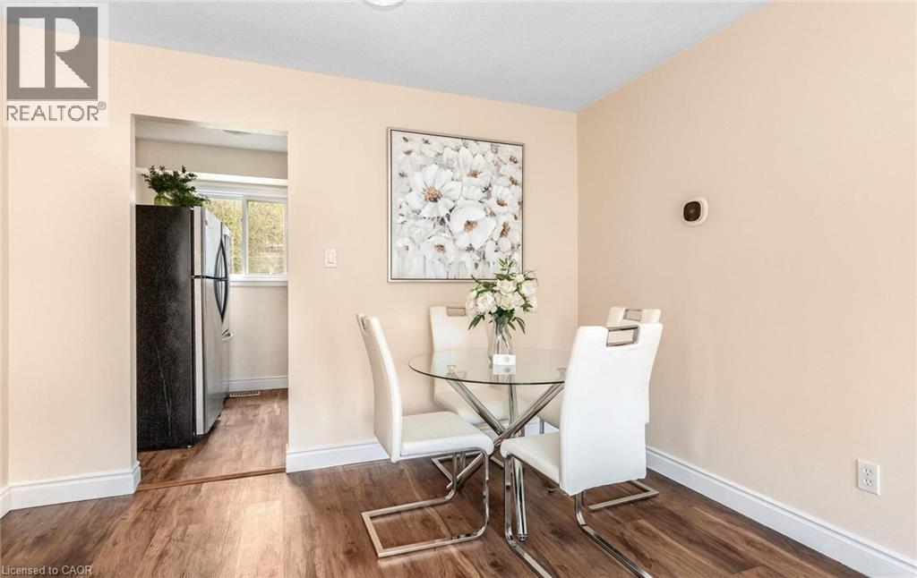 501 GLENELM Crescent, Waterloo, Ontario, N2L5C7 — Photo 16