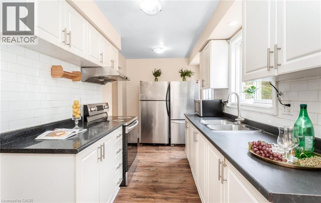 501 GLENELM Crescent, Waterloo, Ontario, N2L5C7 — Photo 18