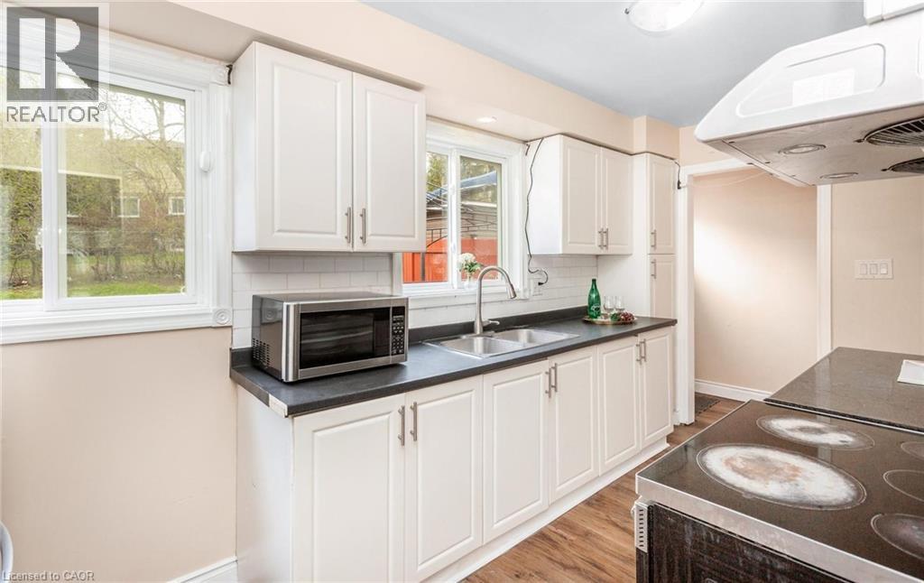 501 GLENELM Crescent, Waterloo, Ontario, N2L5C7 — Photo 21
