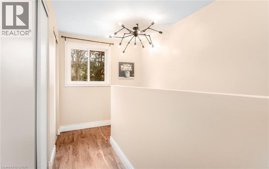 501 GLENELM Crescent, Waterloo, Ontario, N2L5C7 — Photo 25