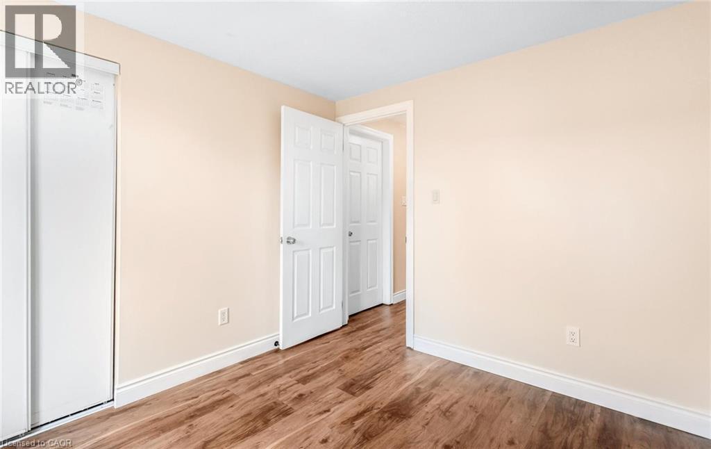 501 GLENELM Crescent, Waterloo, Ontario, N2L5C7 — Photo 31
