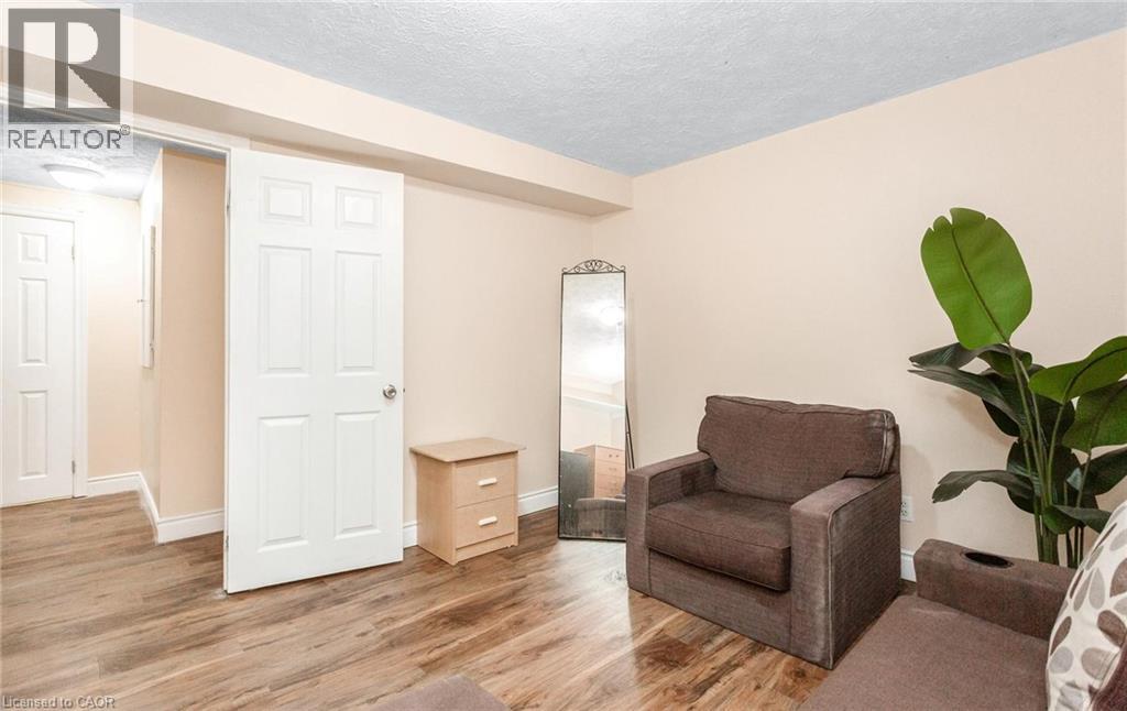 501 GLENELM Crescent, Waterloo, Ontario, N2L5C7 — Photo 39
