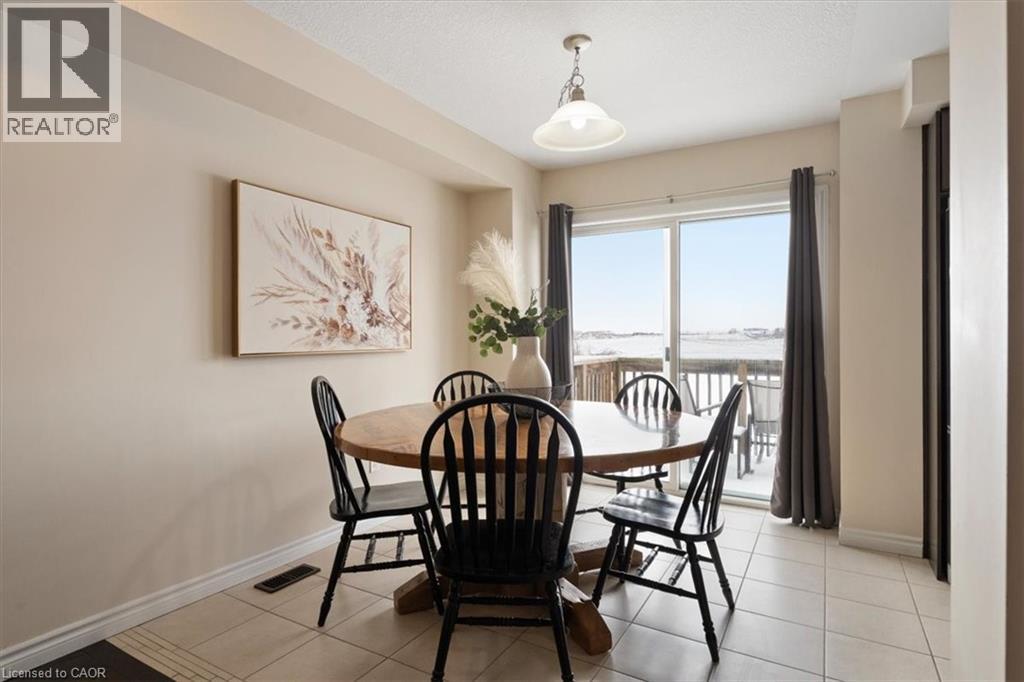 31 MAYLAND Trail, Stoney Creek, Ontario, L8J0G4 — Photo 9