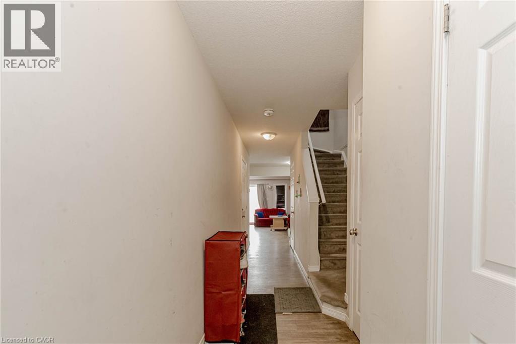 50 PINNACLE Drive Unit# 55, Kitchener, Ontario, N2P0H8 — Photo 4