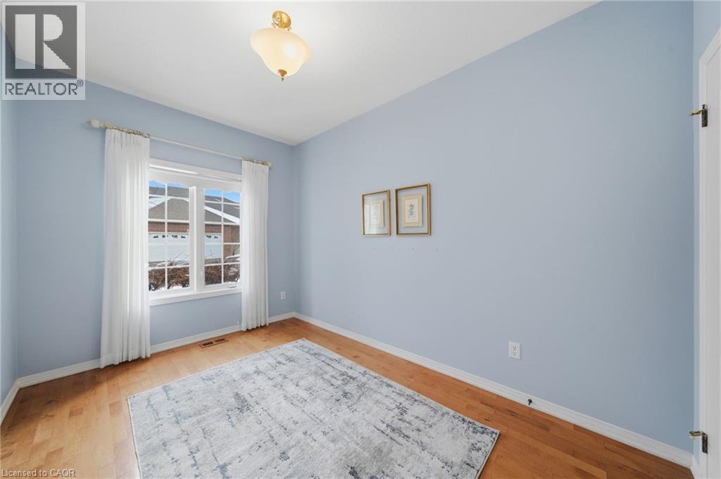 46 MANITOULIN Trail, Hamilton, Ontario, L9B2X8 — Photo 5