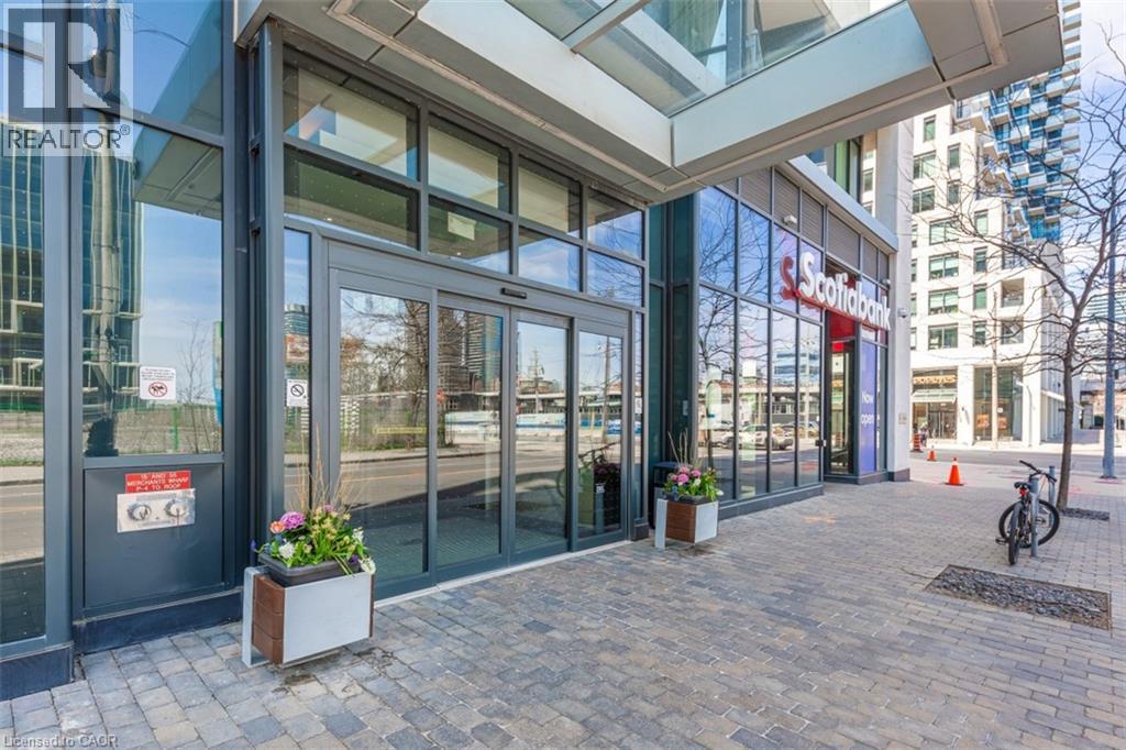 15 MERCHANTS' Wharf, Toronto, Ontario, M5A0N8 — Photo 2