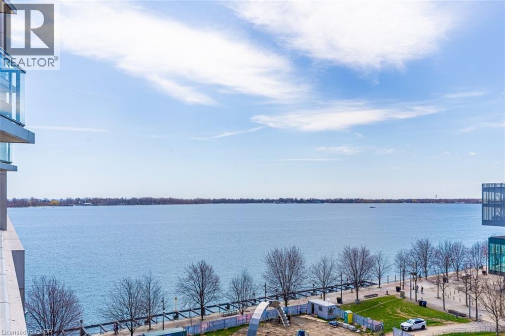 15 MERCHANTS' Wharf, Toronto, Ontario, M5A0N8 — Photo 27