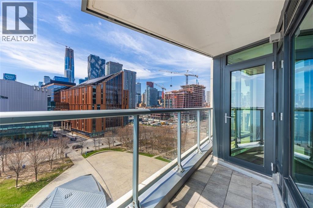 15 MERCHANTS' Wharf, Toronto, Ontario, M5A0N8 — Photo 28
