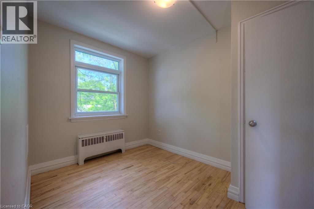 141 CHAPEL Street Unit# 9, Kitchener, Ontario, N2H2T6 — Photo 10