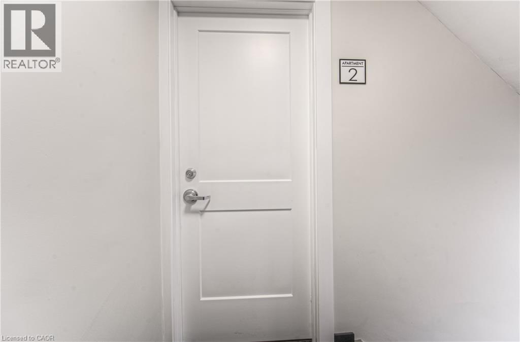 40 DANIEL Avenue Unit# 2, Kitchener, Ontario, N2K2E9 — Photo 4