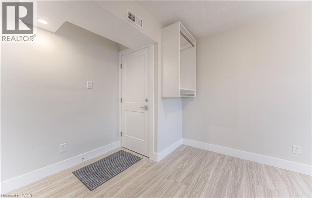 40 DANIEL Avenue Unit# 2, Kitchener, Ontario, N2K2E9 — Photo 6