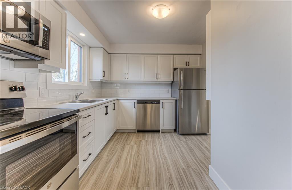 40 DANIEL Avenue Unit# 2, Kitchener, Ontario, N2K2E9 — Photo 9